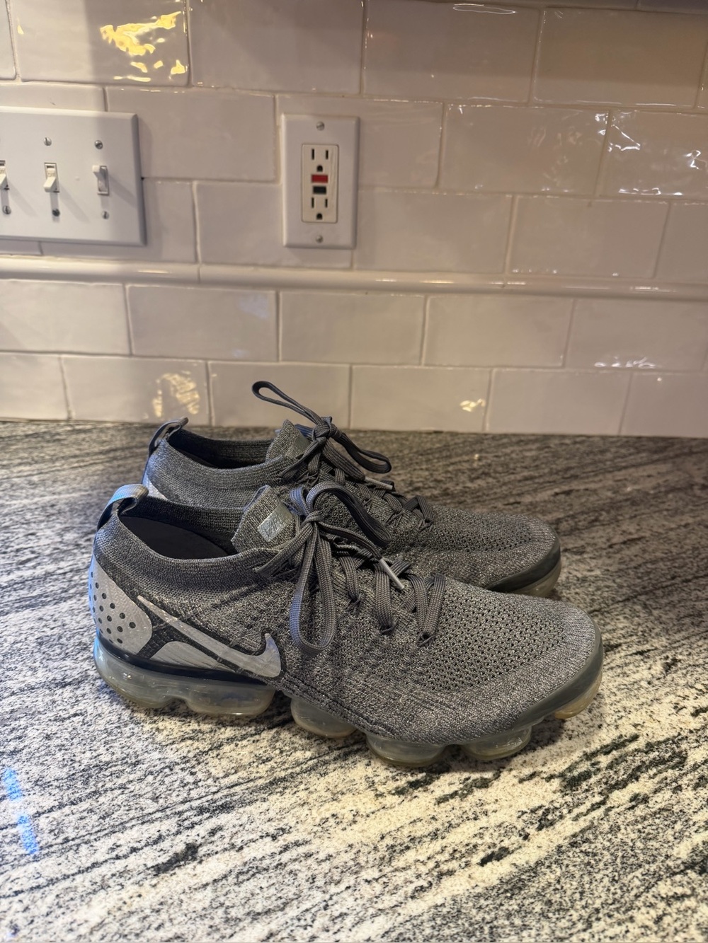 Mens Nike Air VaporMax Flyknit 2 Chrome Gray Silver 942842-014 Size 11